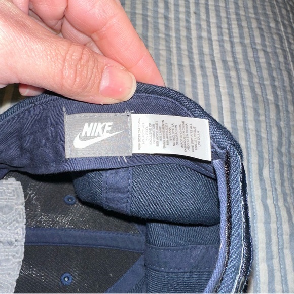 Vintage Nike Dad Cap Strapback SpellOut Logo White Embroidered Navy Blue Mens - Picture 7 of 8